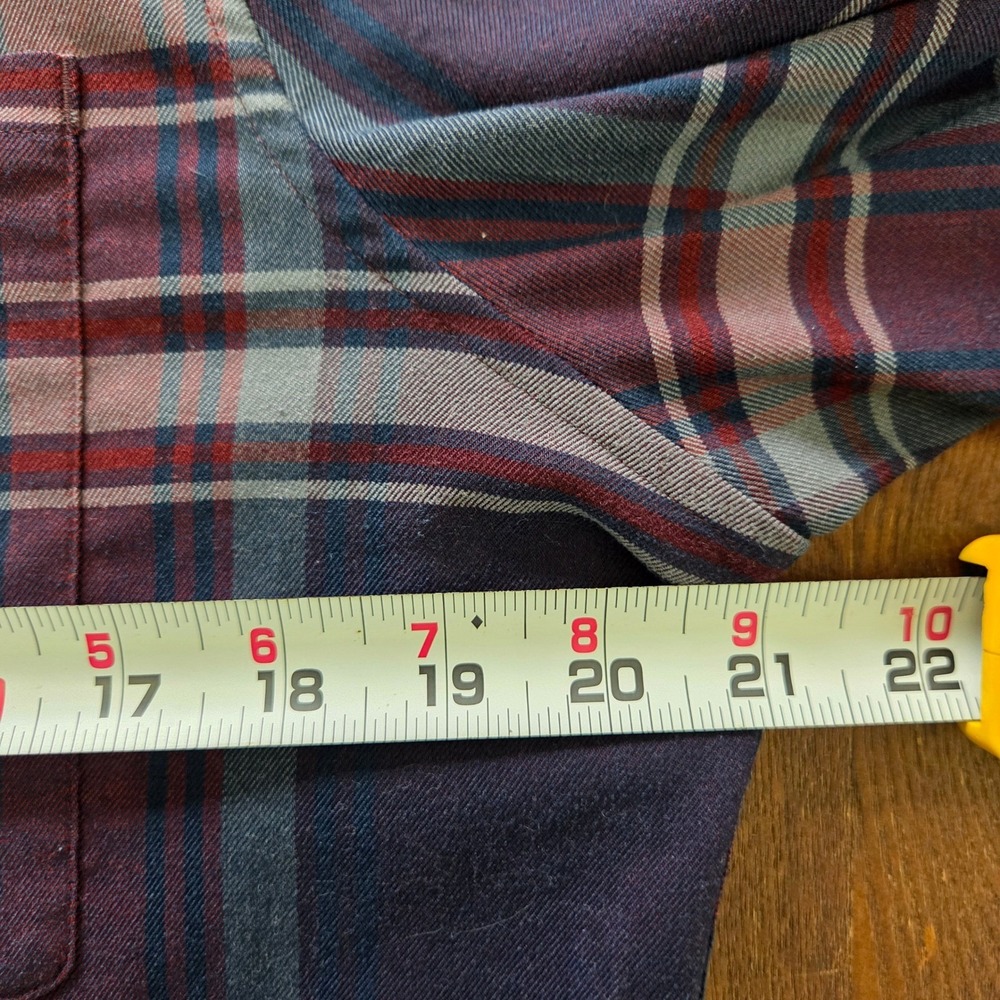 Lululemon Men's Masons Peak‎ Plaid Flannel shirt Mens size M Purple & Navy - Picture 6 of 6